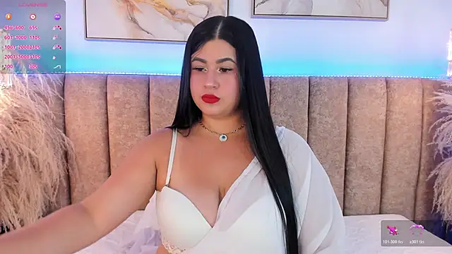 miahkumar online show from November 5, 2025, 7:03 pm