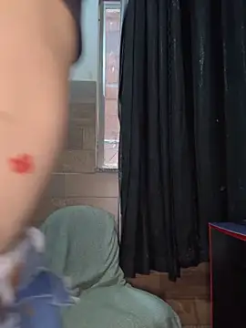 Snapshot of izumikarol chatting on February 20, 2026, 7:25 pm izumikarol online show from February 20, 2026, 7:25 pm