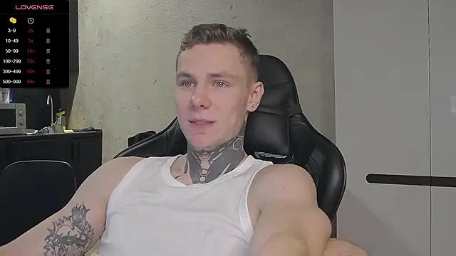 Snapshot of Lechery_boy chatting on December 19, 2024, 9:18 am Lechery boy online show from December 19, 2024, 9:18 am