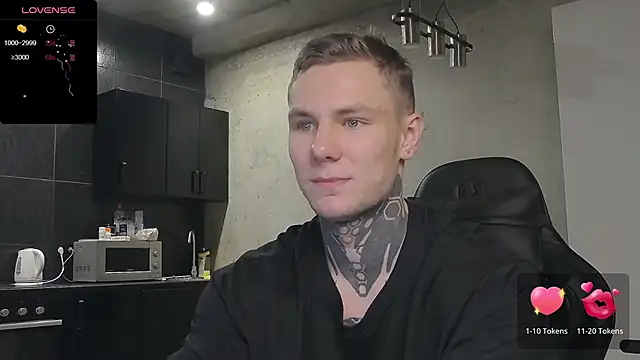 Snapshot of Lechery_boy chatting on December 20, 2024, 7:01 am Lechery boy online show from December 20, 2024, 7:01 am