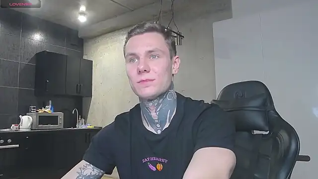 Snapshot of Lechery_boy chatting on January 10, 2025, 11:11 am Lechery boy online show from January 10, 2025, 11:11 am