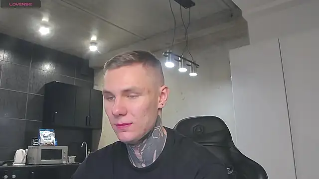 Snapshot of Lechery_boy chatting on January 12, 2025, 5:01 pm Lechery boy online show from January 12, 2025, 5:01 pm