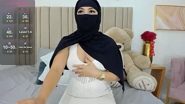 izadii online show from March 14, 2025, 9:54 pm