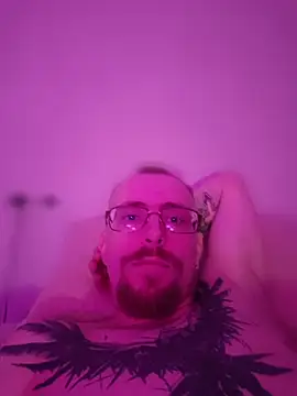DavidMikli online show from June 10, 2026, 12:22 am