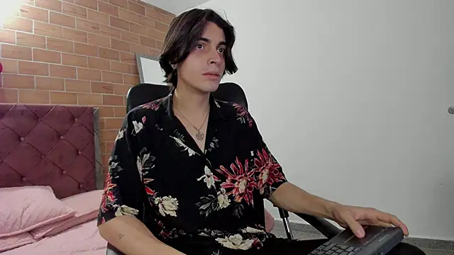 MIKE HUNTER7 online show from January 22, 2025, 12:17 pm