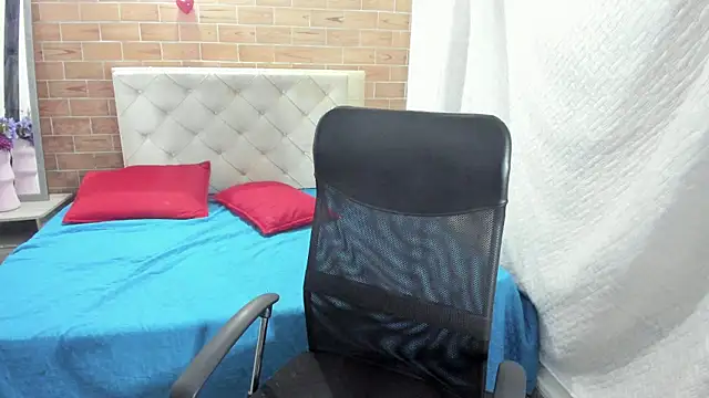 MIKE HUNTER7 online show from February 12, 2025, 12:22 pm