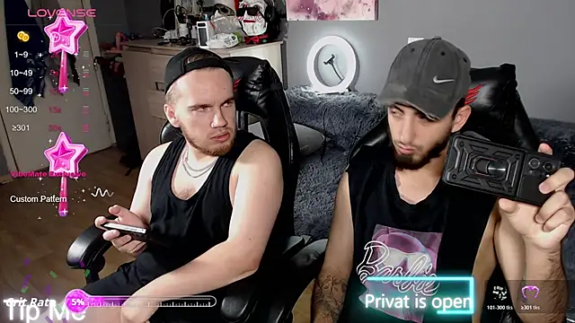 mikienn online show from October 22, 2025, 10:04 am