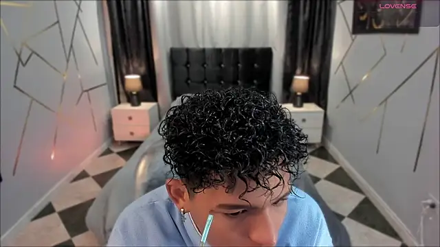 Noah Smith04 online show from February 24, 2025, 1:10 pm