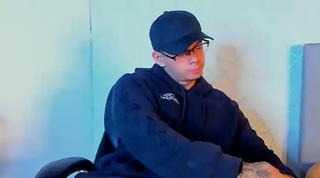 NoahhBrown online show from January 29, 2025, 3:12 am