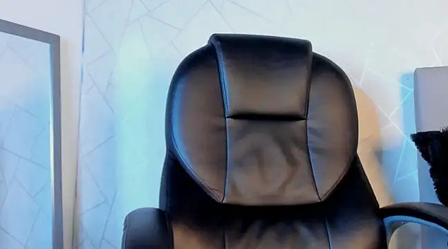 NoahhBrown online show from February 24, 2025, 5:11 am