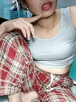 Blythe 69 online show from March 12, 2025, 7:13 am