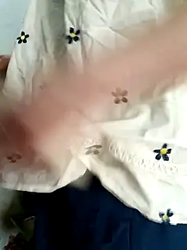 Blythe 69 online show from September 24, 2025, 3:21 am