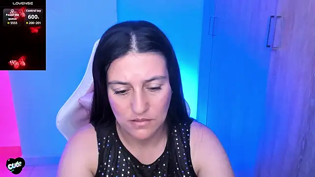 Saskyaa online show from April 10, 2026, 2:39 am