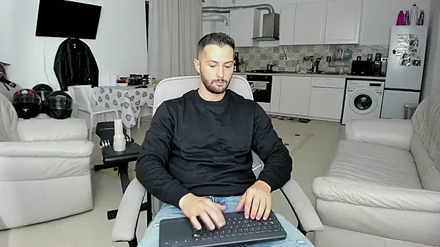 ZackFraser online show from September 25, 2025, 4:54 pm