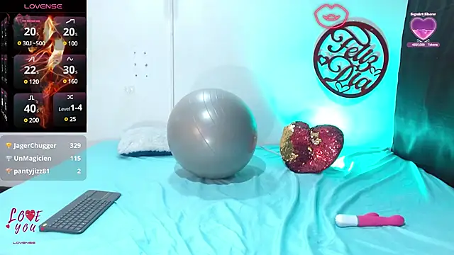 cleopatraa online show from February 19, 2025, 1:29 am