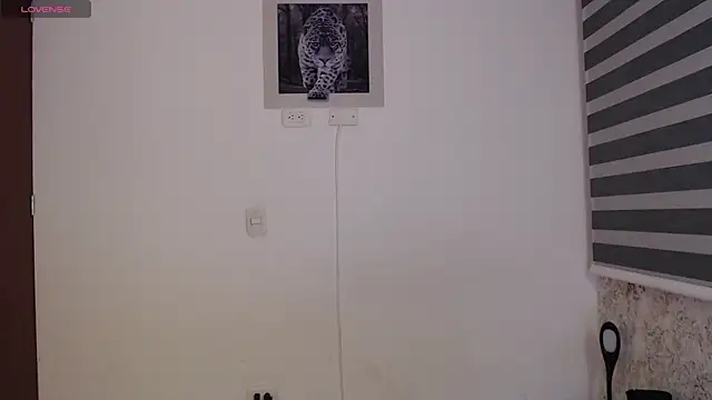  Alice Horny Gh online show from March 26, 2026, 2:28 am