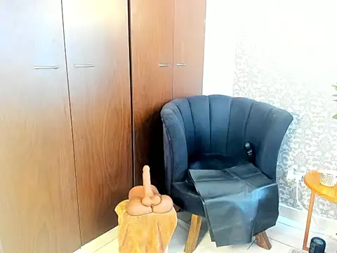 mabelsaravia online show from March 21, 2026, 6:00 pm