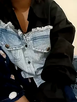 sweet jia23 online show from February 16, 2025, 11:49 am