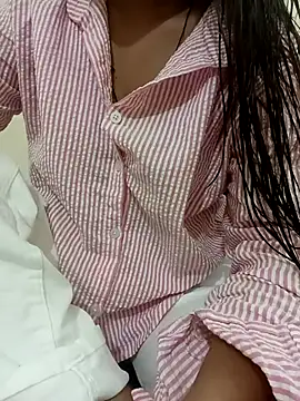 sweet jia23 online show from November 1, 2025, 5:09 am