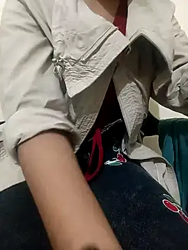 sweet jia23 online show from December 3, 2025, 4:53 am