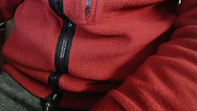 smoothandtiny online show from February 25, 2025, 2:33 pm