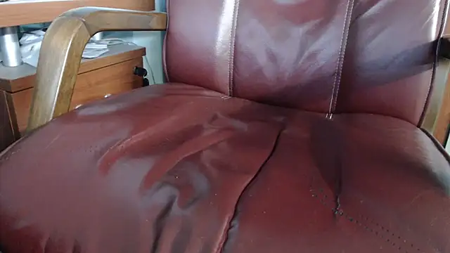 smoothandtiny online show from February 27, 2025, 7:23 am