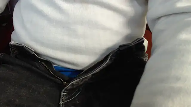 smoothandtiny online show from March 2, 2025, 2:10 pm