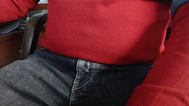 smoothandtiny online show from March 12, 2025, 8:08 am