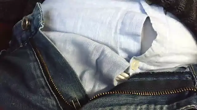 smoothandtiny online show from November 30, 2025, 9:46 am