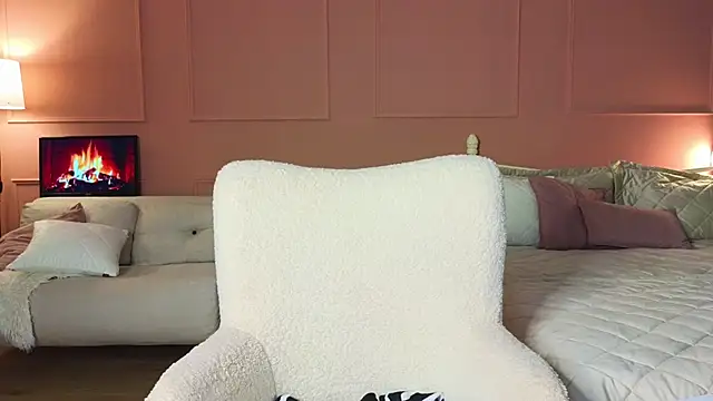 Lina-hill online show from January 24, 2025, 3:45 pm