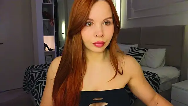 Snapshot of Lina-hill chatting on May 21, 2026, 10:11 am Lina-hill online show from May 21, 2026, 10:11 am