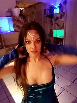 Luna Kitanna online show from February 2, 2025, 3:32 am