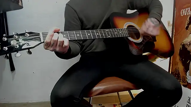 layneinchains online show from September 19, 2025, 5:35 pm