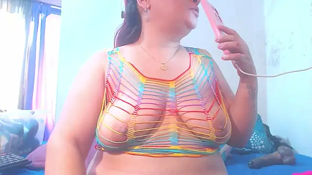 I AM JULIETA SQUIRTS online show from February 16, 2025, 3:59 pm