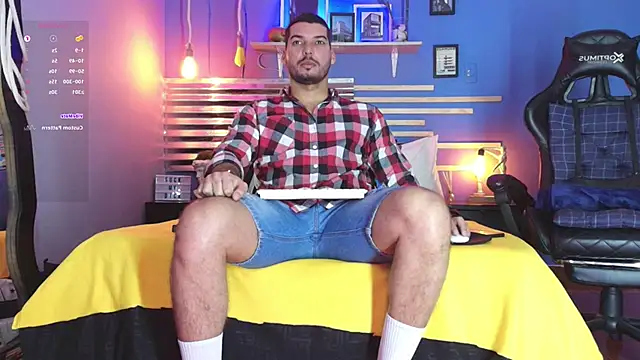 HenryBenso online show from December 9, 2024, 11:47 am