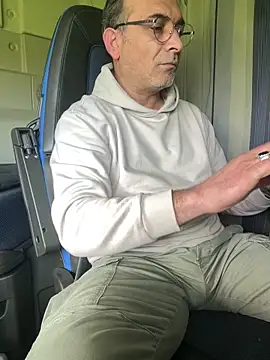 dzhakar online show from April 1, 2026, 10:27 am