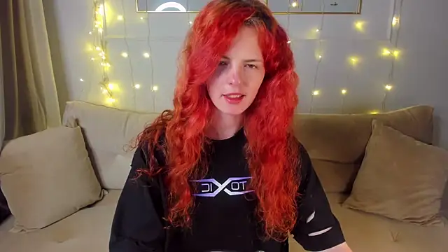 Snapshot of RubyAttwood chatting on March 11, 2025, 9:48 pm RubyAttwood online show from March 11, 2025, 9:48 pm