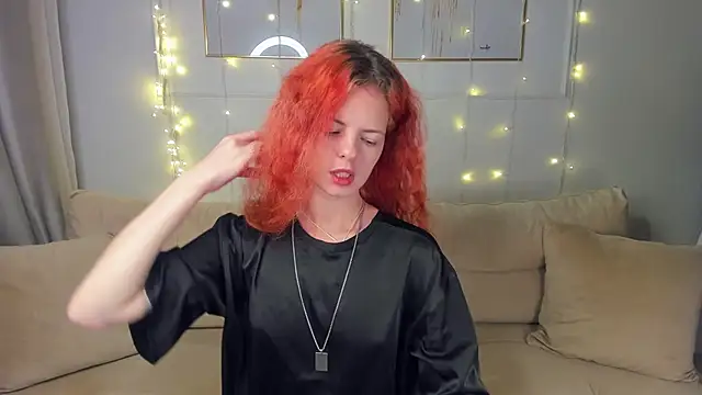 Snapshot of RubyAttwood chatting on March 22, 2025, 4:15 pm RubyAttwood online show from March 22, 2025, 4:15 pm