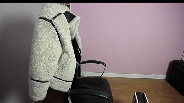 viktoria lovely online show from December 22, 2025, 6:32 am