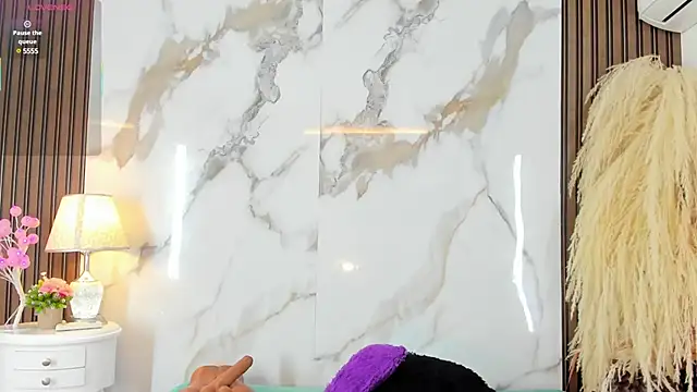 Snapshot of aidaadams chatting on February 28, 2025, 12:20 pm aidaadams online show from February 28, 2025, 12:20 pm