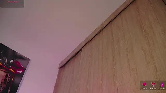 Snapshot of aidaadams chatting on October 15, 2025, 11:21 am aidaadams online show from October 15, 2025, 11:21 am