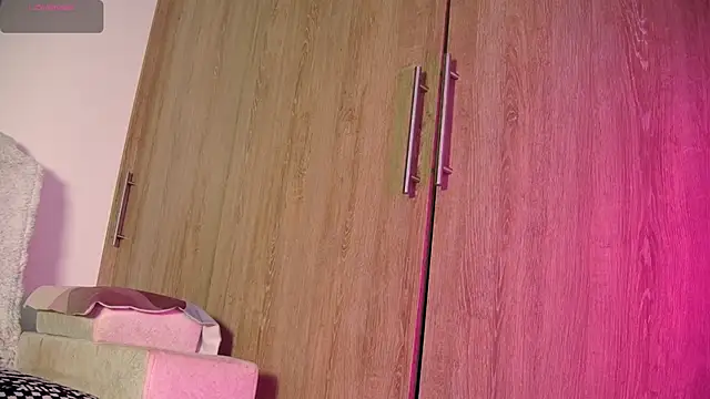 Snapshot of aidaadams chatting on November 24, 2025, 11:32 am aidaadams online show from November 24, 2025, 11:32 am