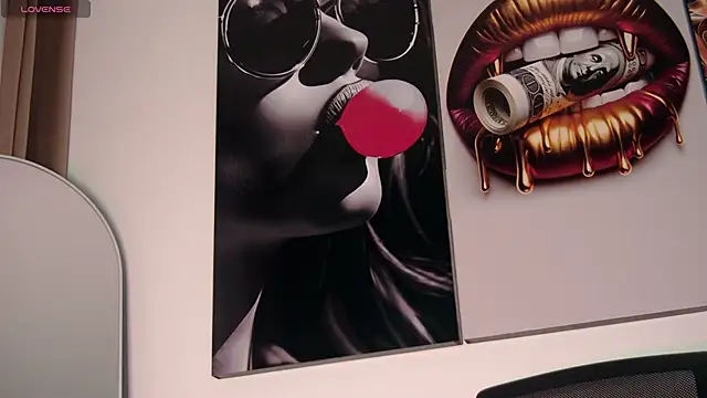 Snapshot of aidaadams chatting on December 1, 2025, 11:26 am aidaadams online show from December 1, 2025, 11:26 am