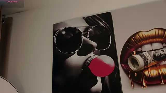 Snapshot of aidaadams chatting on December 3, 2025, 11:19 am aidaadams online show from December 3, 2025, 11:19 am