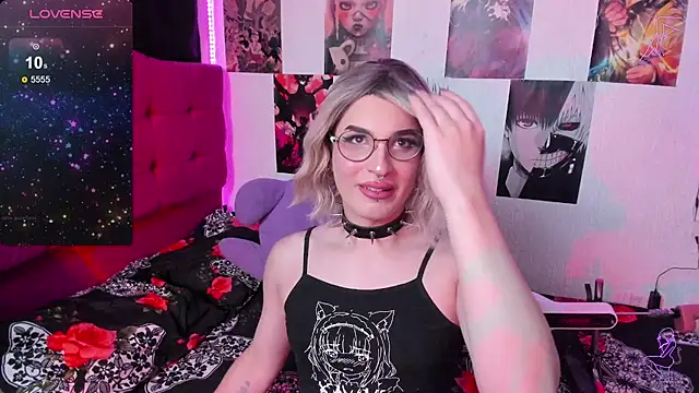 Violetx moon online show from March 4, 2026, 12:38 am