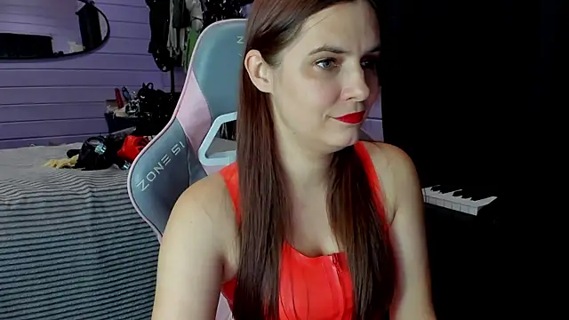 Snapshot of Stroynyash chatting on December 2, 2025, 8:04 pm Stroynyash online show from December 2, 2025, 8:04 pm