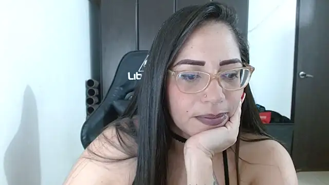 natashasmithe online show from March 16, 2025, 9:26 pm