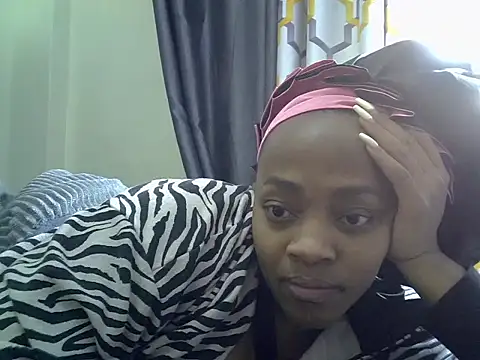 Snapshot of Brown_sexy chatting on July 9, 2026, 10:47 pm Brown sexy online show from July 9, 2026, 10:47 pm