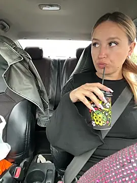 StasyWood online show from September 22, 2025, 1:29 am