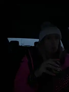 StasyWood online show from November 4, 2025, 1:05 am